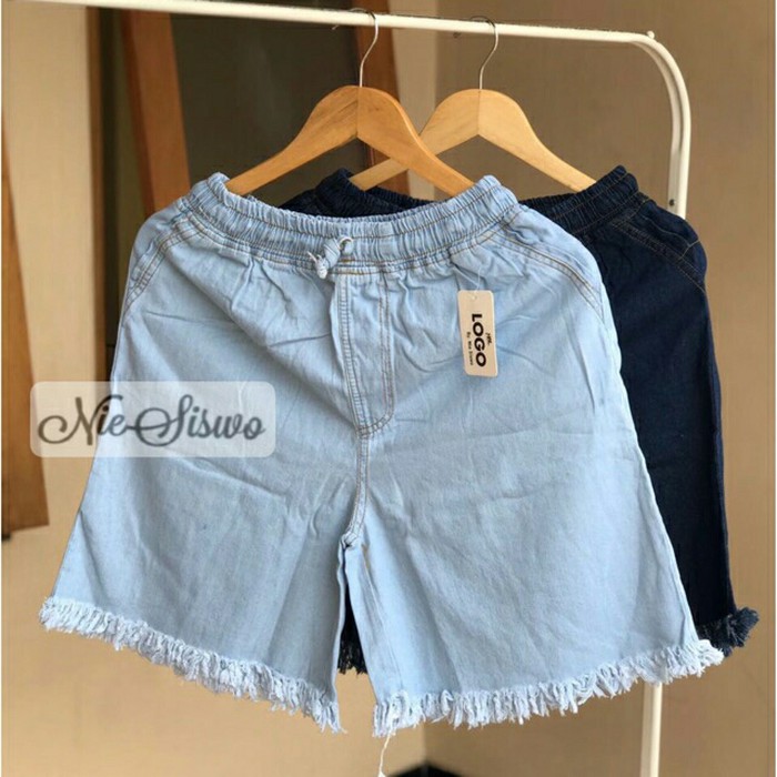 WIKS HOTPANTS JUMBO Jeans Celana Pendek Wanita Rubber Waist Sobek Rawis Bahan Jeans Wash HOT PANTS