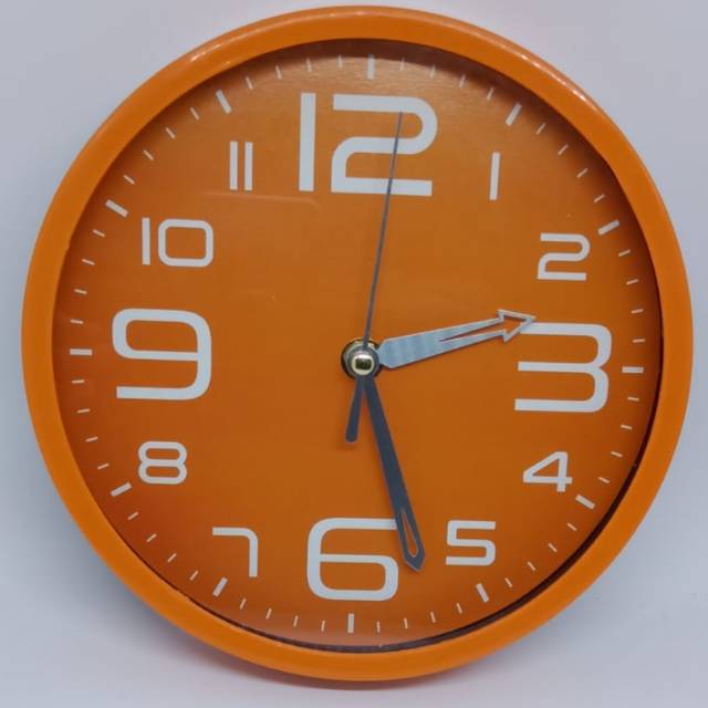 Jam dinding fancy orange