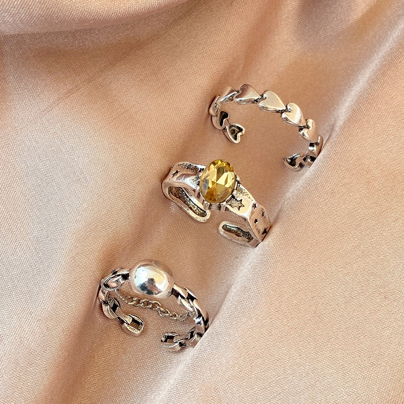 Set Cincin Bentuk Hati Geometris Bahan Alloy Warna Emas Perak Gaya Punk Korea Untuk Wanita