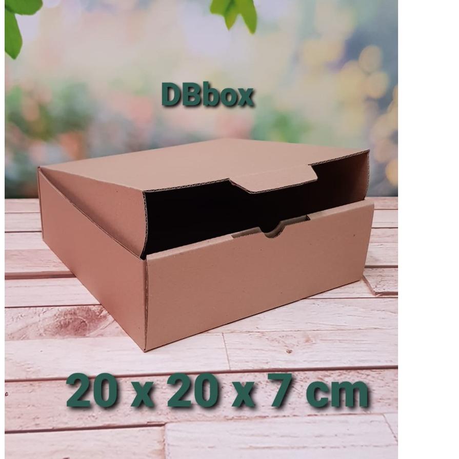 

Klik Beli ( 10 pcs )Kardus 20x20x7 cm...Die Cut untuk kotak Aksesoris dll, model box pizza