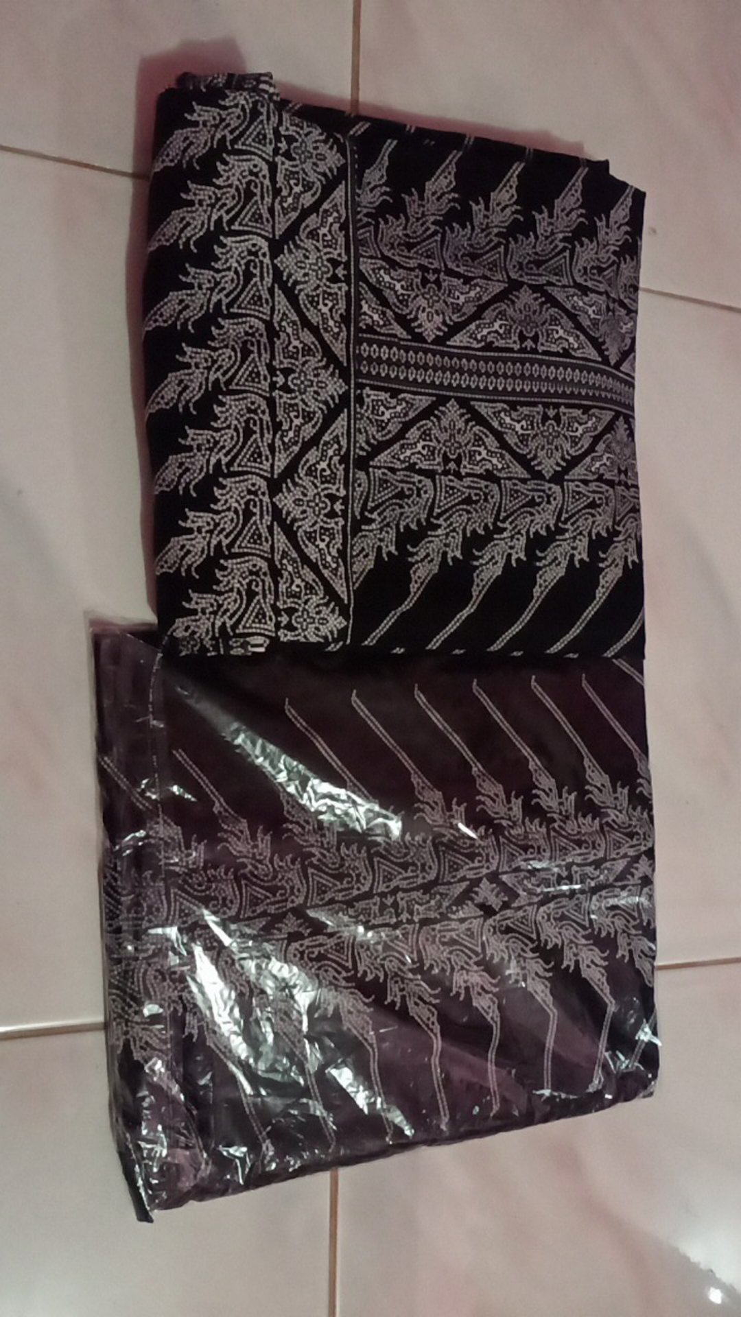 Batikcouple.id (batik Couple Keluarga Sania Modang Pink)