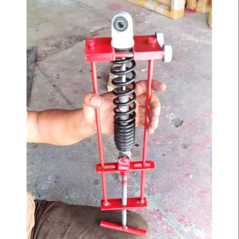 Treker Shockbreaker Belakang Motor Bebek Matic