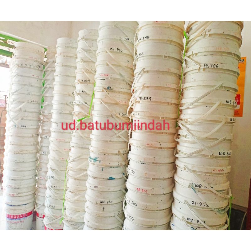 Ember Cat Bekas 25kg Plus Tutup- Ember Wadah-Timba Serbaguna