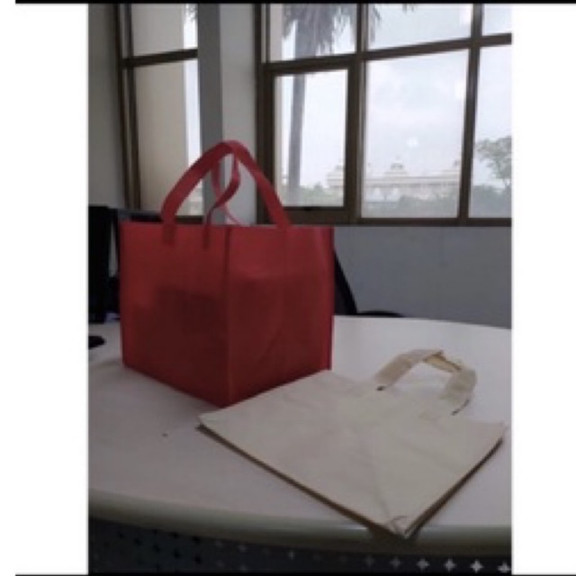

LUSINAN(12pcs)-Goodie Bag Box uk 32x26x27 - Tas Spunbond Kotak Nasi- Tas Kain Polos Kotak Kue