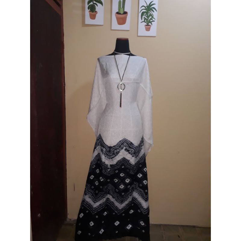 KAIN JUMPUTAN PALEMBANG PUTIH HITAM