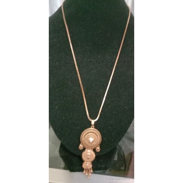 Kalung hijab panjang Titanium