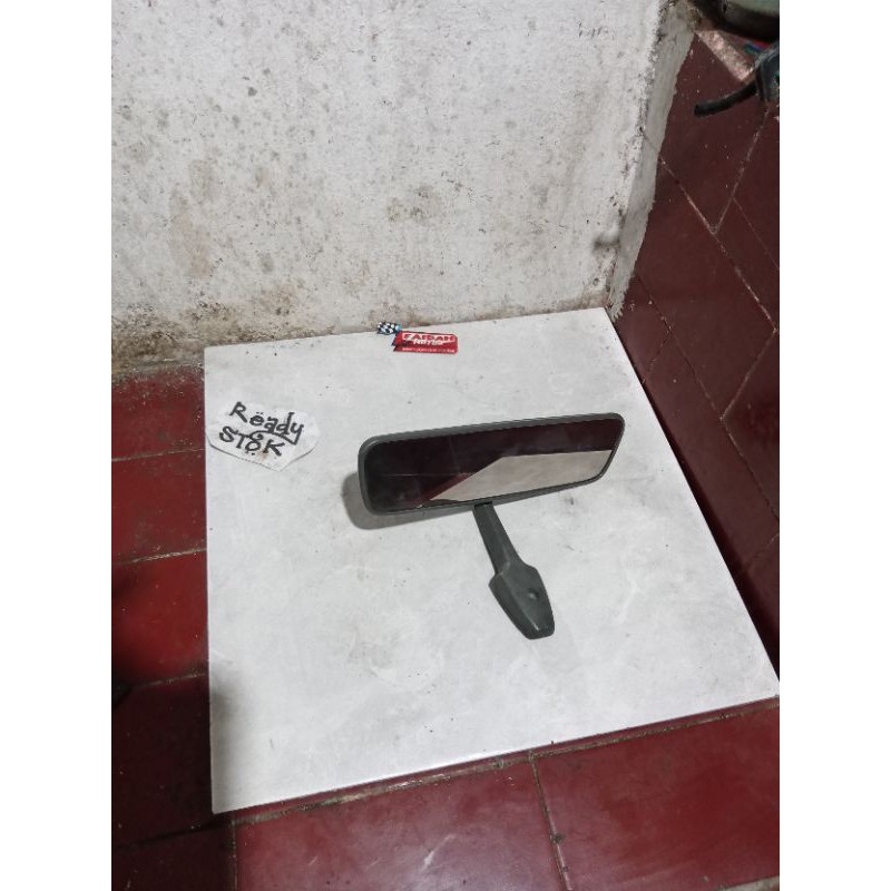 Spion tengah spion dalam mobil nissan original copotan