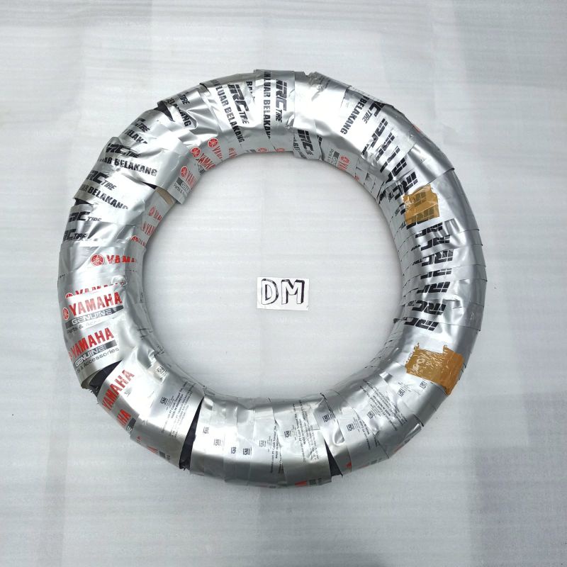 ban luar belakang tubeless tubless ukuran 100/90-14 Lexi 125 94110-14804 asli original Yamaha YGP