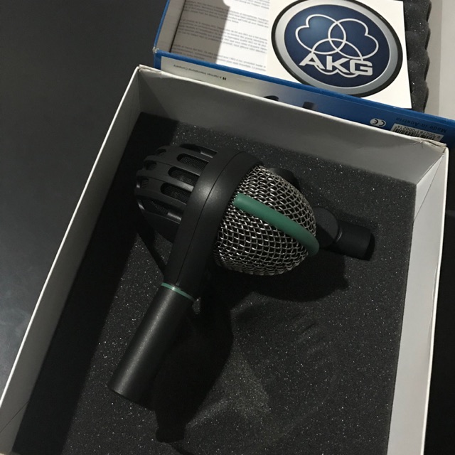 Mic AKG D 112 Kick Drum Microphone