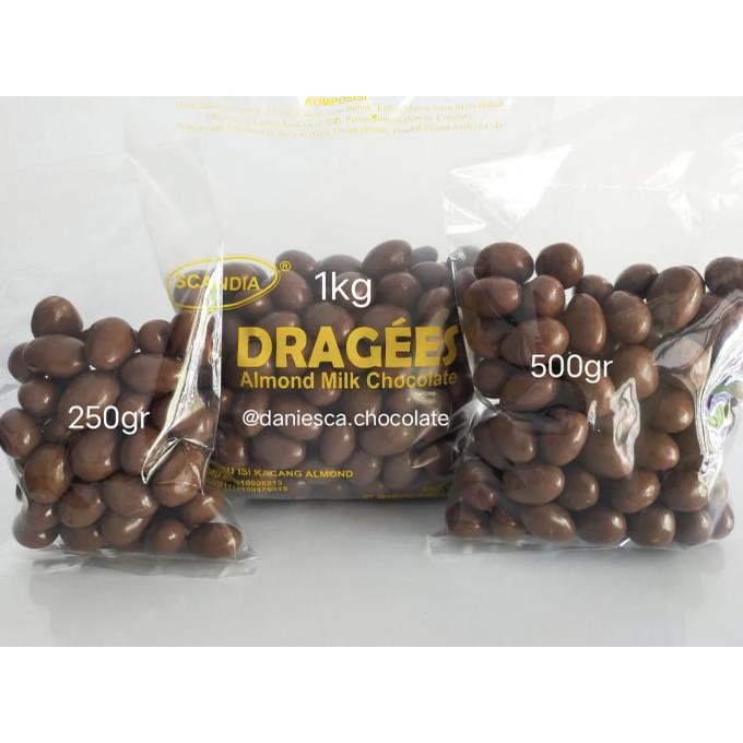 

SALE 1KG COKLAT SCANDIA ALMOND - COKLAT ISI KACANG ALMOND SPT DELFI ALMOND MAKANAN & MINUMAN