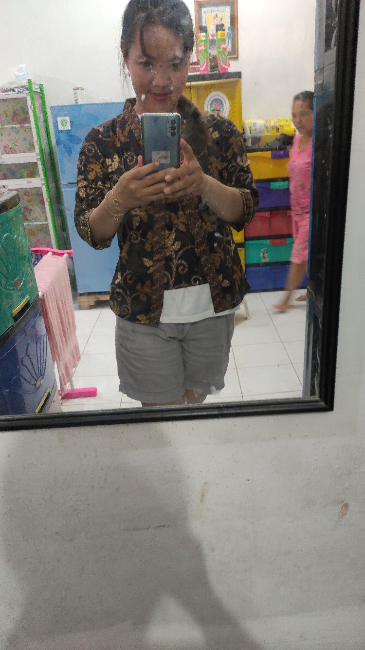 Blouse Batik Motif Jamu Gendong