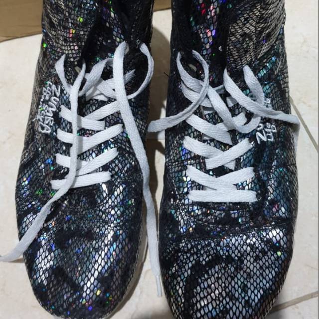 Preloved Sepatu Zumba uk.41
