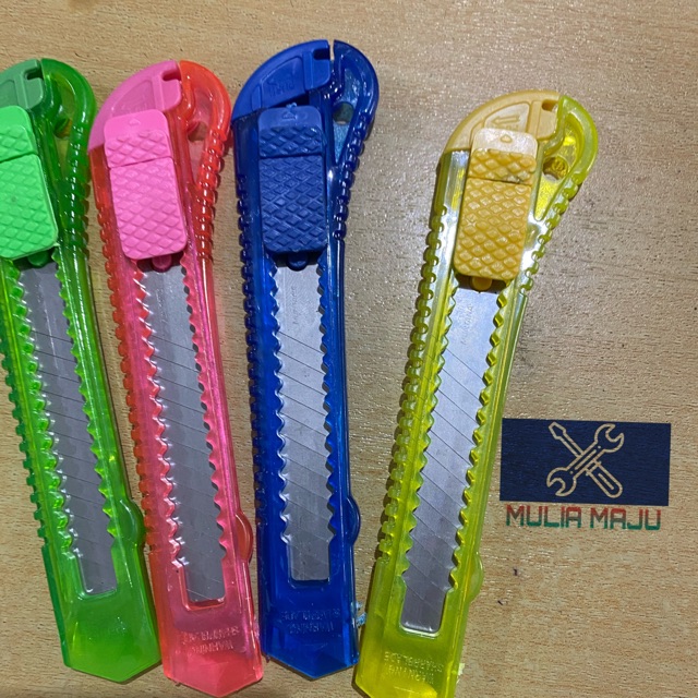 

CUTTER BIASA / CUTTER MURAH / CUTTER PAPAN LUSINAN ( 12pcs)