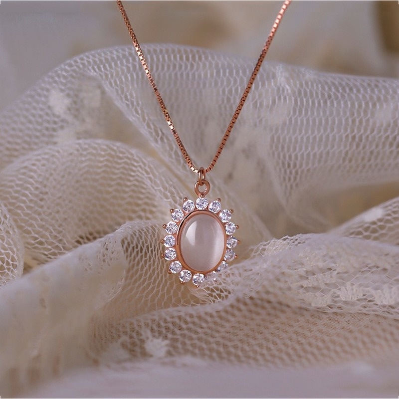 [Ready Stock]Fashion Silver Plated Retro Diamonds Opal Pendant Necklace