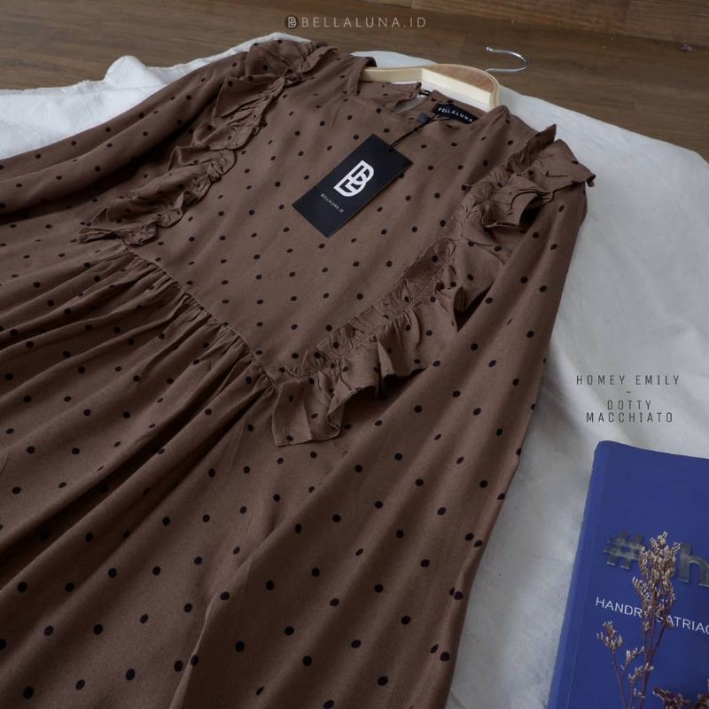 Emily.Dotty(Walnut&Machiato)