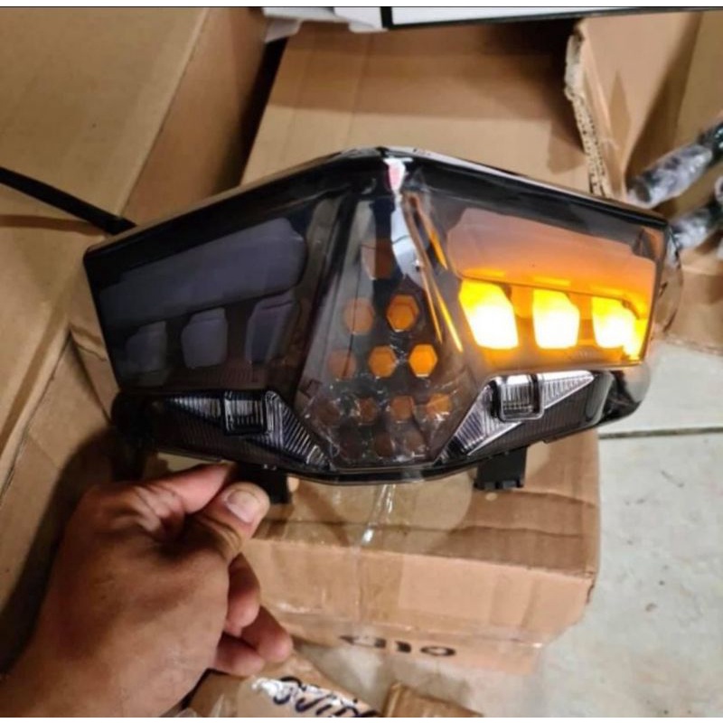 lampu stop led vario 125/150 new