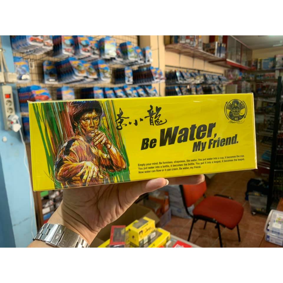 Tiny 1/64 Bruce Lee 40ft Container Be Water My Friend