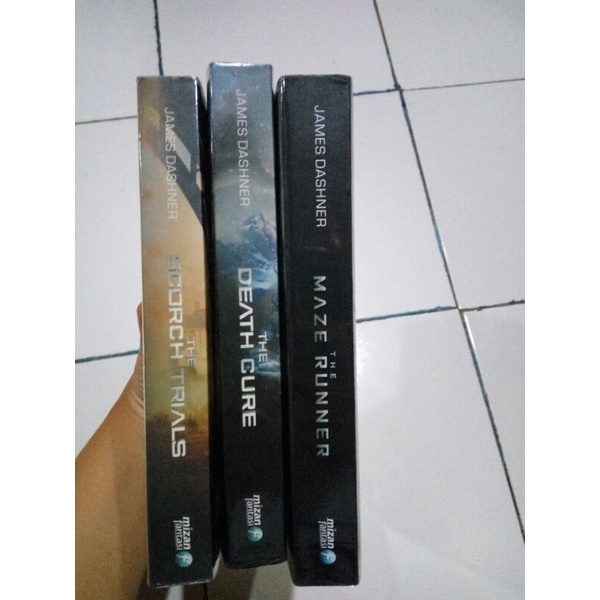 Maze Runner set