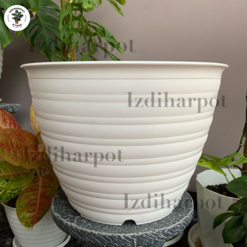 POT BUNGA TANAMAN JM RUPLAS SUPER TAWON PUTIH 40CM - SUPER TAWON 40 PUTIH