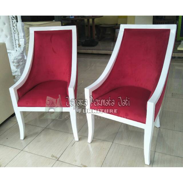 Kursi makan red velvet ( kursi makan, kursi teras, furniture jepara )