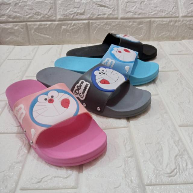 Sandal doraemon terbaru karet timbul