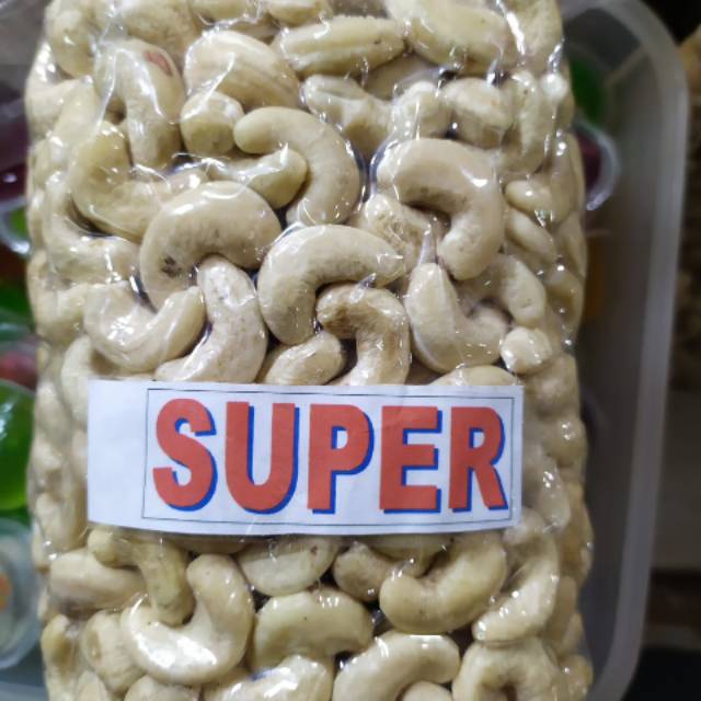 

Kacang Mete/Mede Mentah Super
