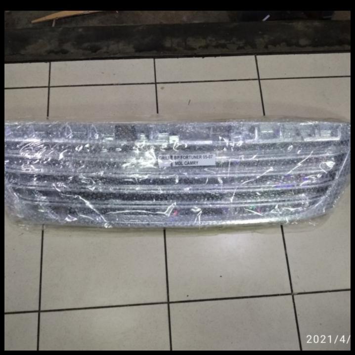 Front Gril Grill Depan Fortuner 2005 2006 2007 Model Camry