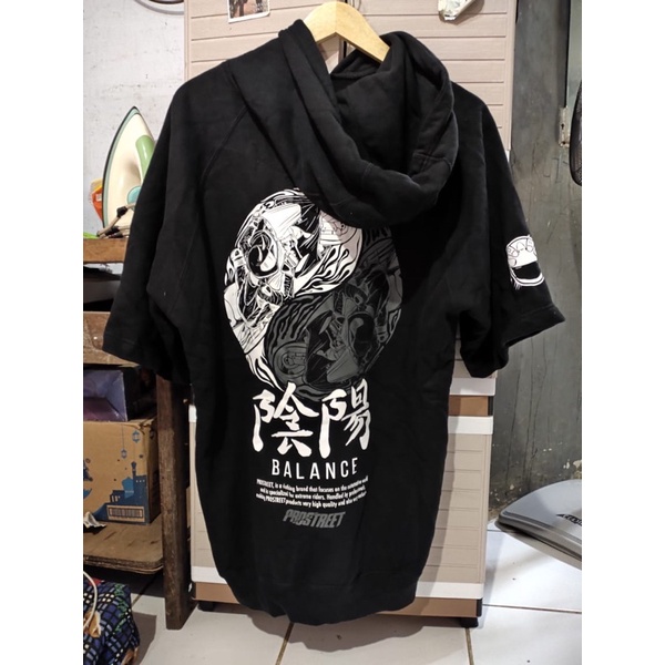 Prostreet Hoodie Yinyang Short