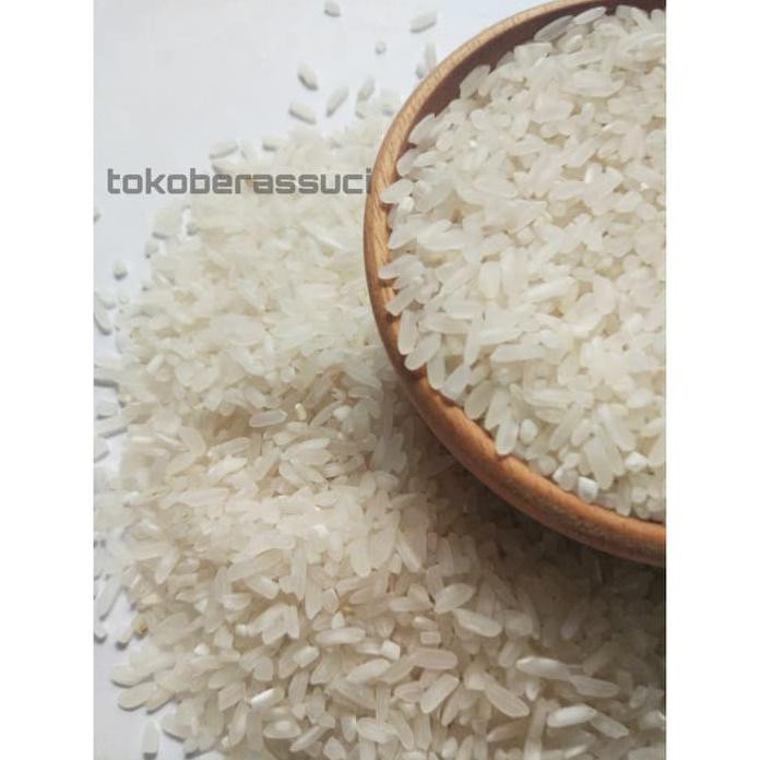 

BERAS BMW PANDAN WANGI 5KG