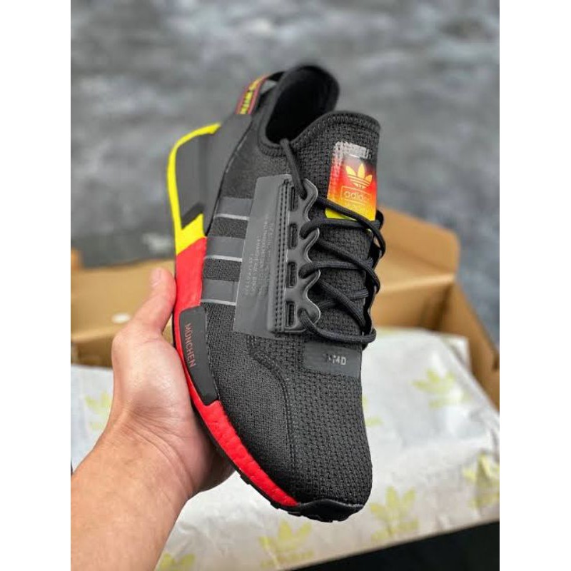 Sepatu Adidas Nmd R1 V2 Munich
