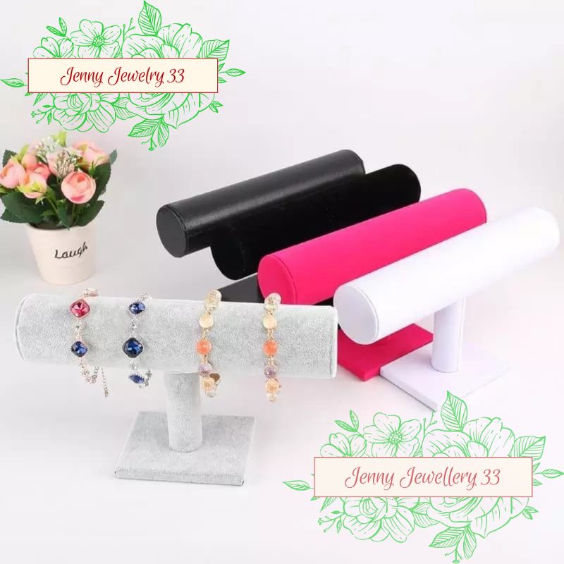 DISPLAY PAJANGAN GELANG PERHIASAAN EMAS PERAK