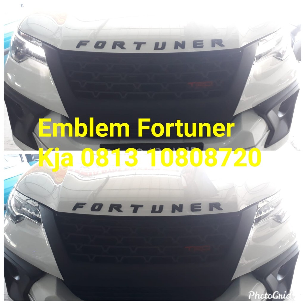 EMBLEM MOBIL FORTUNER