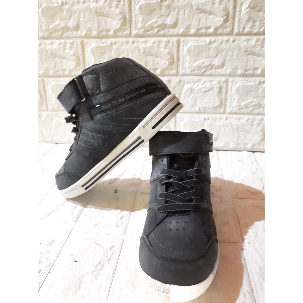 SEPATU SEKOLAH ARDILES