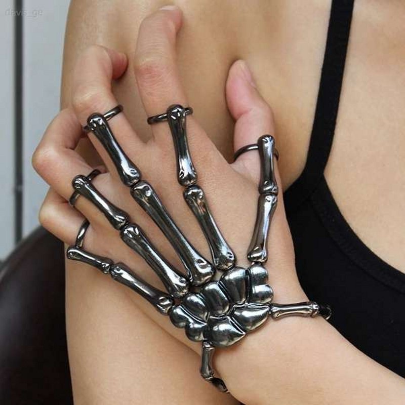 Gelang Cincin Rantai Adjustable Desain Kerangka Tulang Tangan Gaya Punk Untuk Dekorasi Halloween