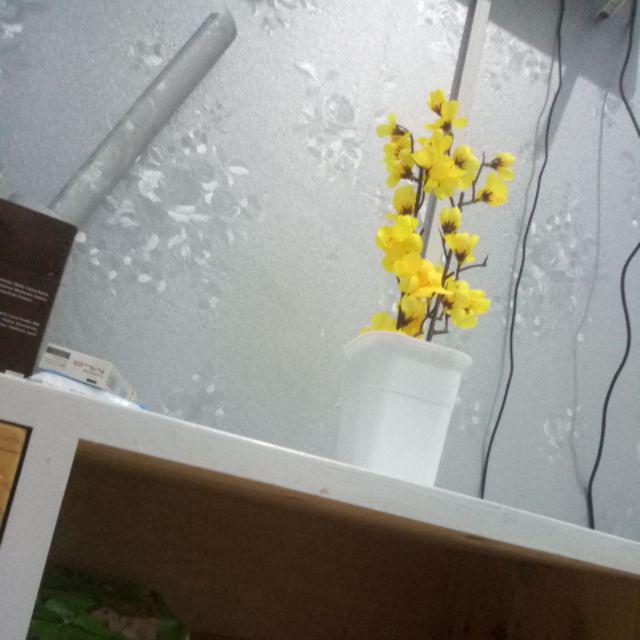 Bunga Sakura Kuning Artificial Plus Pot