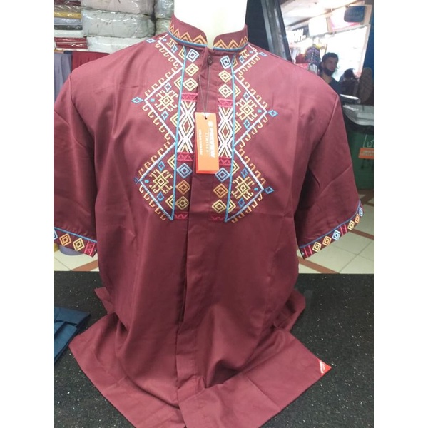 KOKO PREVIEW LENGAN PENDEK BY ITANG YUNASZ