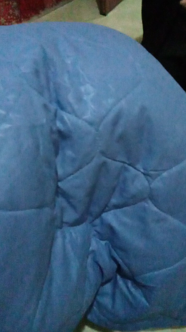 Bed Cover Bahan Jacquard Emboss King Size Uk 180 X 200