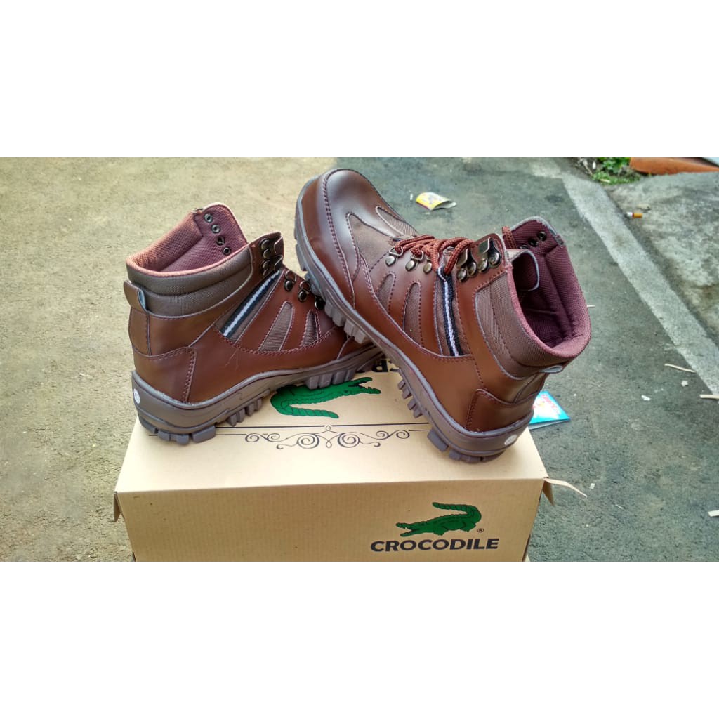Sepatu Safety Boots Pria Armor Safety Boots Sepatu Outdor Turing Hiking Bikers Ujung Besi Kulit Asli
