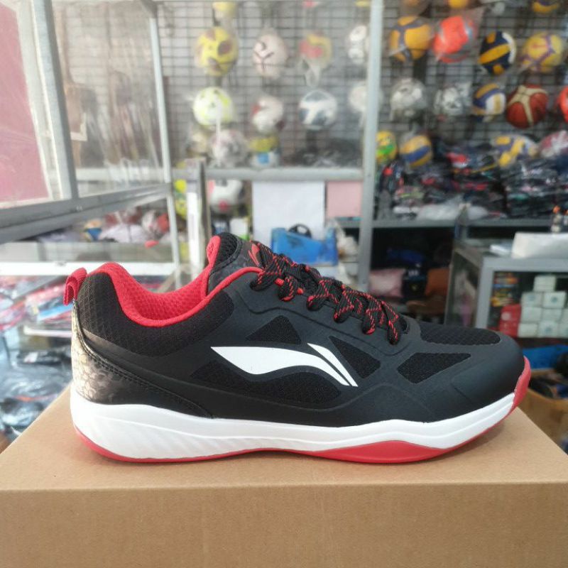 Sepatu Badminton Lining Ultra Pro