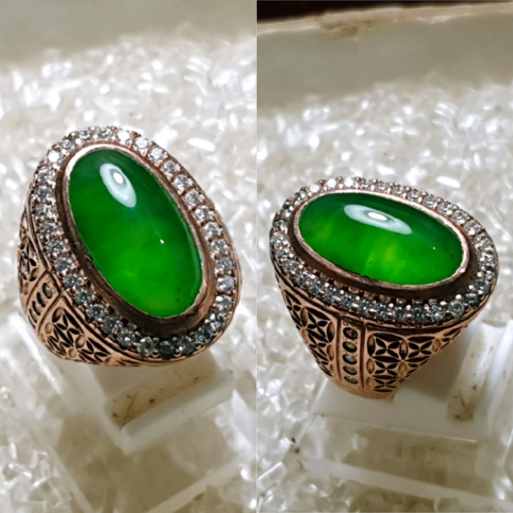 BATU LUMUT HIJAU TUA POLOS KERISTAL KODE2549