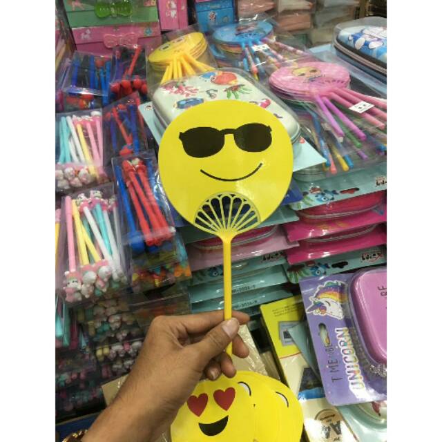 

Pulpen gel karakter smile kipas unik