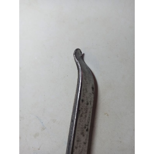 ALAT CUNGKIL BAN BUS ,ALAT CUNGKIL BAN TUBELLES, panjang 70 cm, ALAT PEMBUKA BAN TUBELES, PE