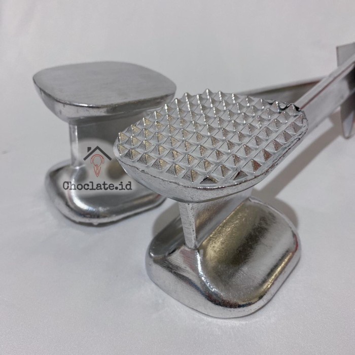 

MH Palu Daging Palu Gepukan Pelunak Daging Aluminium T 26cm L 6.5cm