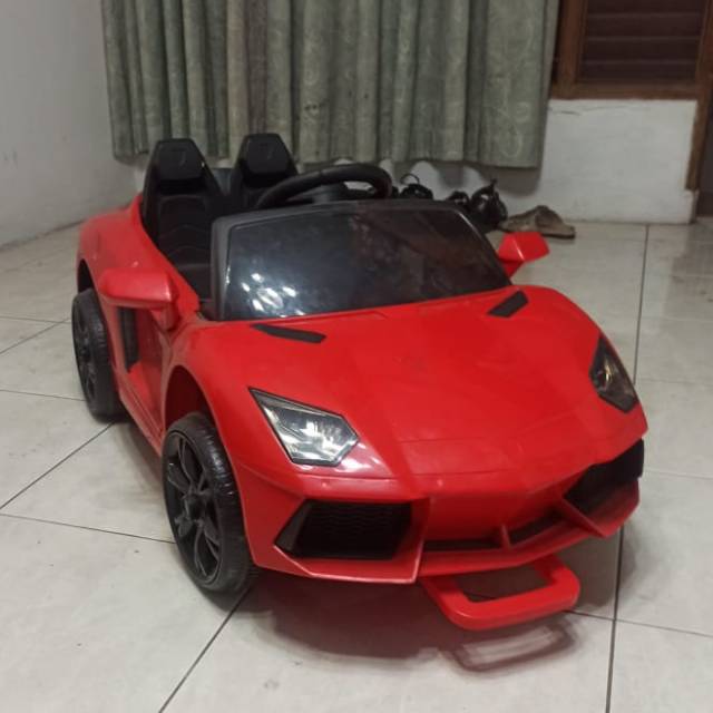 Mobil aki anak second model lamborghini like new