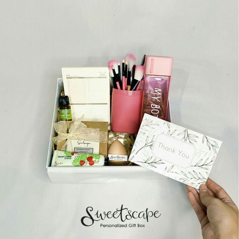 

Gift Box Package 141-Paket Hampers 141 - Hadiah Ucapan Terima Kasih