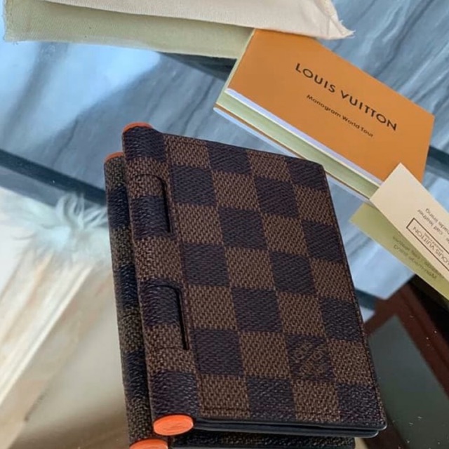 DOMPET PRIA - LV - Louis Vuitton Card