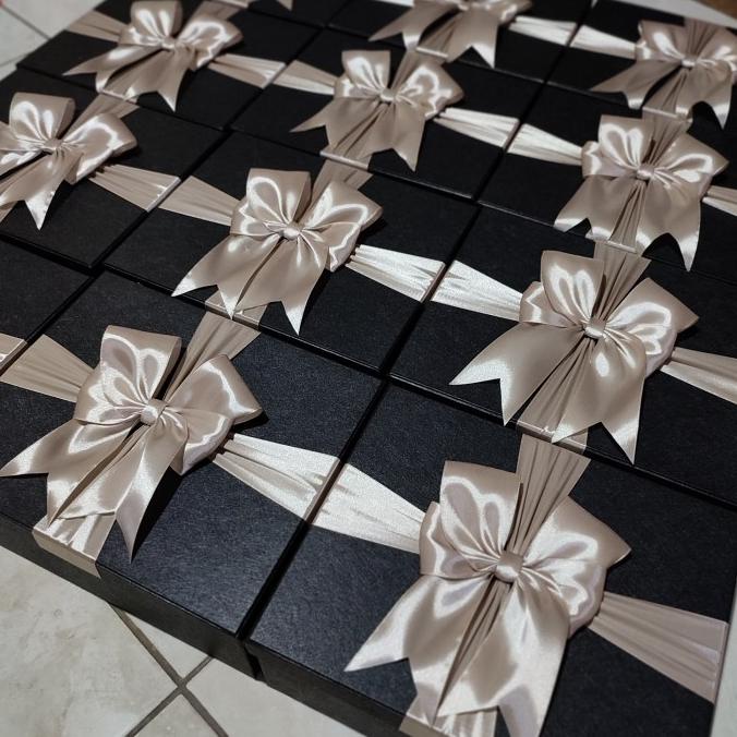 

Premium Product!!! Black Hampers Box Kotak Kado Custom Size Pxlxt Hitam Pita Silver C - Paling Diminati