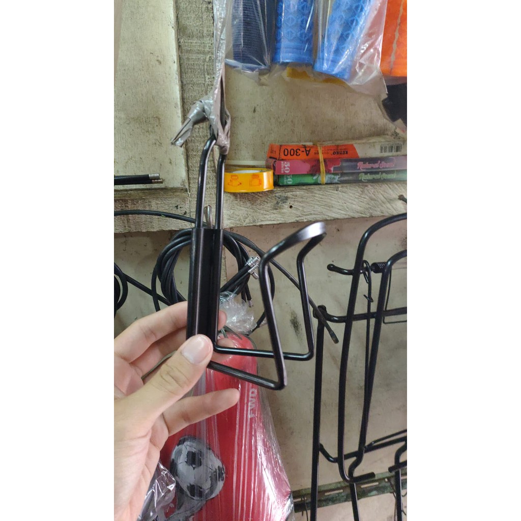 Gantungan - Tempat botol minum Sepeda Aloy