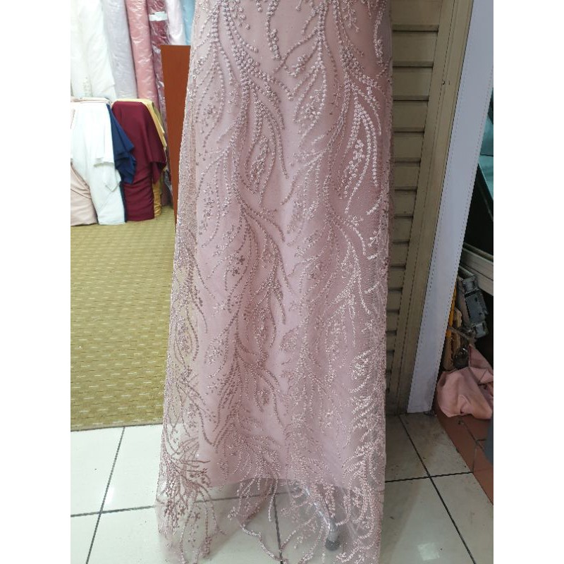 Bahan Tile Spider Akar