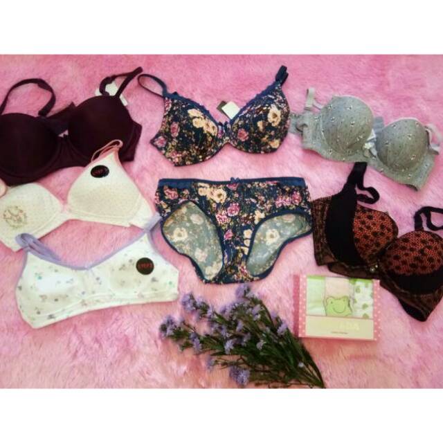 CD Wanita Merk St Yves Original